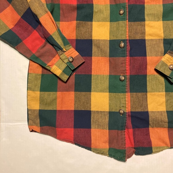 Vintage Guess flannel plaid button down - Picture 4 of 12